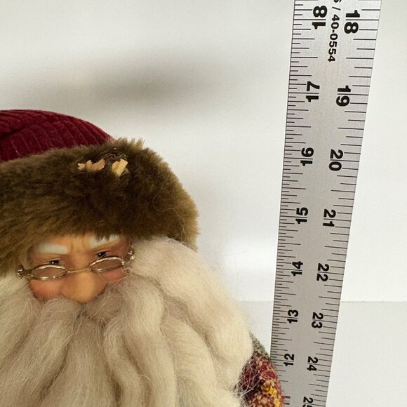 Woodworking Santa Claus Figurine with Carved Bear Tools and Table Vintage 17" - Picture 9 of 9